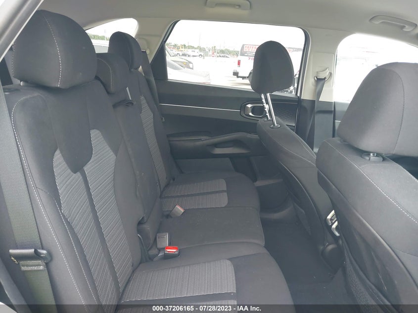 VIN 5XYRG4LC8NG092525 2022 KIA SORENTO LX