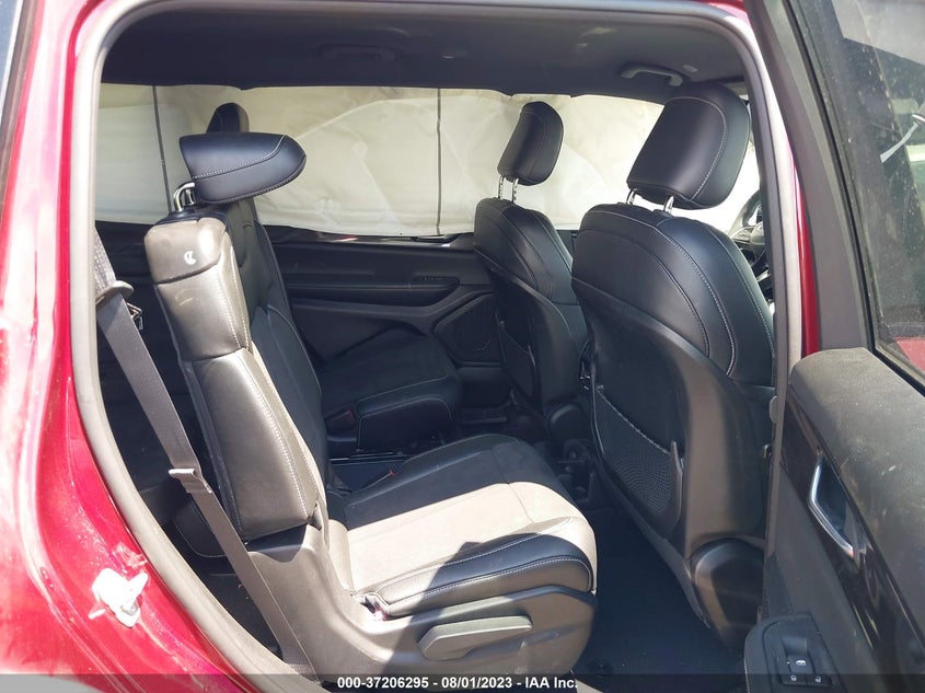 VIN 1C4RJKAG0P8104530 2023 JEEP GRAND CHEROKEE L ALTITUDE