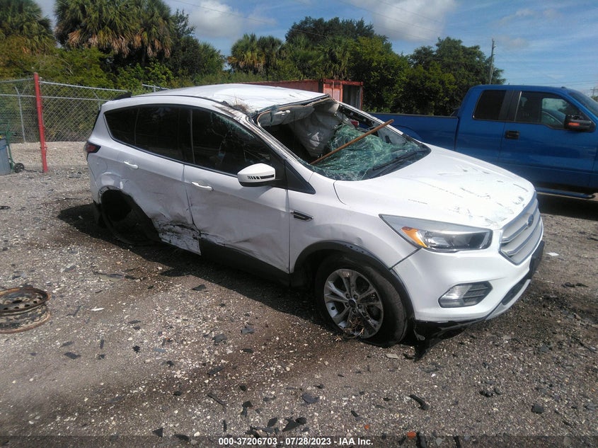 VIN 1FMCU0GD3JUC27571 2018 FORD ESCAPE SE