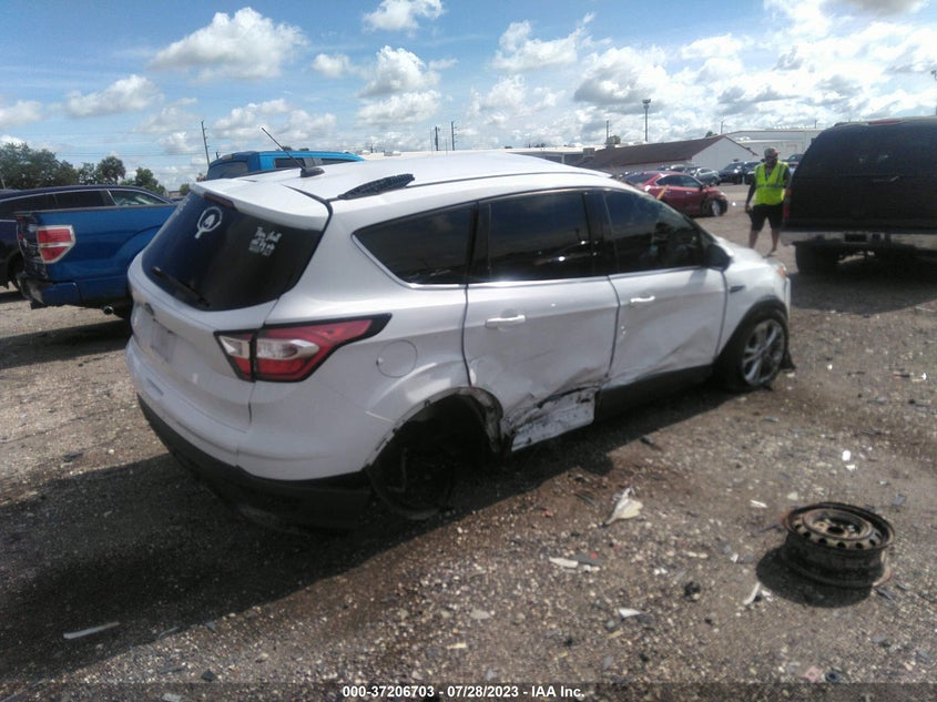 VIN 1FMCU0GD3JUC27571 2018 FORD ESCAPE SE