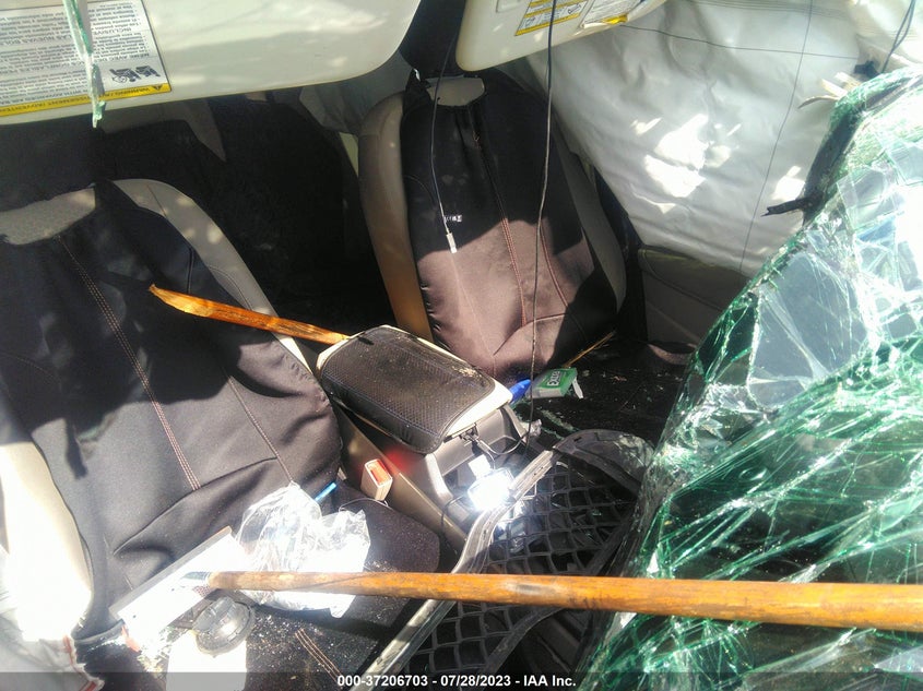 VIN 1FMCU0GD3JUC27571 2018 FORD ESCAPE SE
