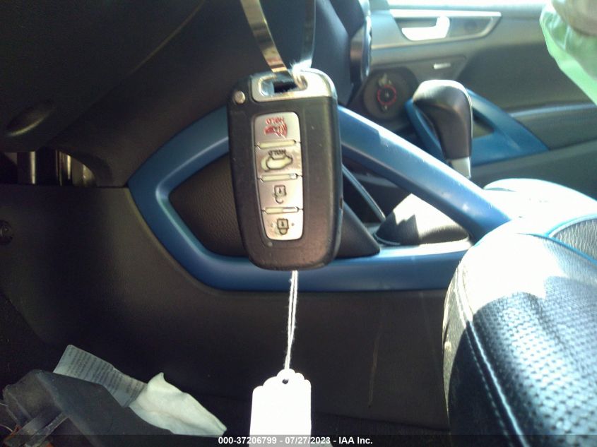 2013 HYUNDAI VELOSTER TURBO W/BLUE INT - KMHTC6AE6DU157494
