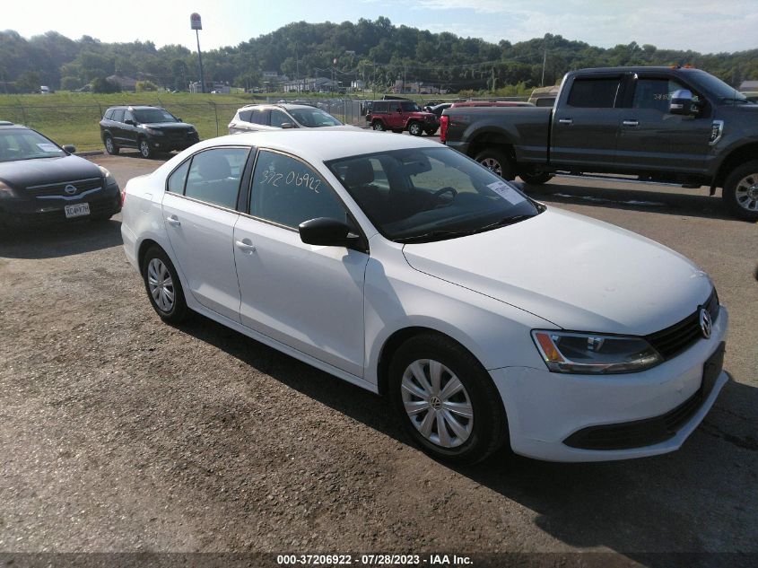 2014 VOLKSWAGEN JETTA SEDAN S - 3VW2K7AJ6EM329550