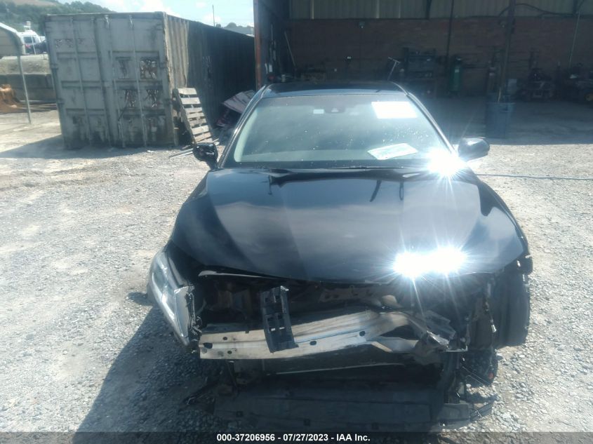 2018 TOYOTA CAMRY LE/SE/XLE/L - 4T1B11HK4JU116390