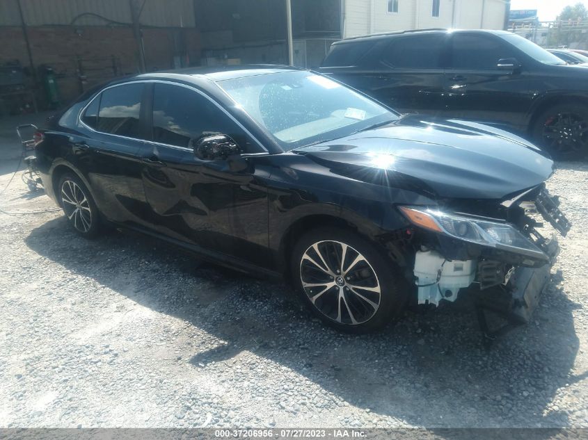 2018 TOYOTA CAMRY LE/SE/XLE/L - 4T1B11HK4JU116390