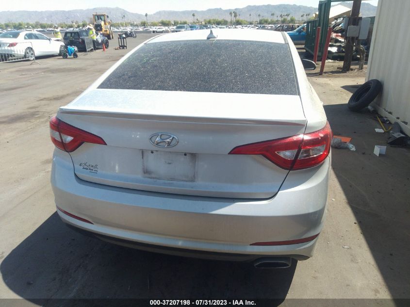 2016 HYUNDAI SONATA 2.4L SE - 5NPE24AF6GH330118