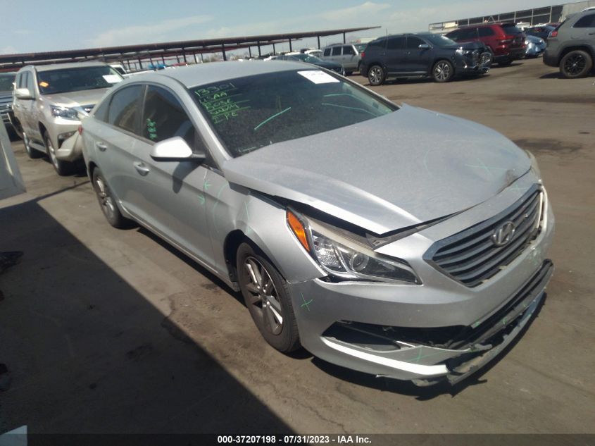 2016 HYUNDAI SONATA 2.4L SE - 5NPE24AF6GH330118