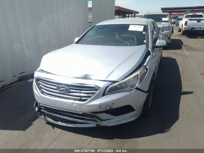 2016 HYUNDAI SONATA 2.4L SE - 5NPE24AF6GH330118