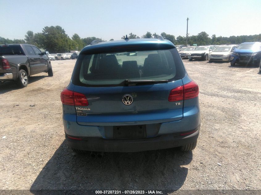 2018 VOLKSWAGEN TIGUAN LIMITED WVGAV7AX5JK000104