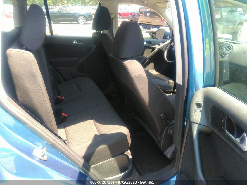 2018 VOLKSWAGEN TIGUAN LIMITED WVGAV7AX5JK000104