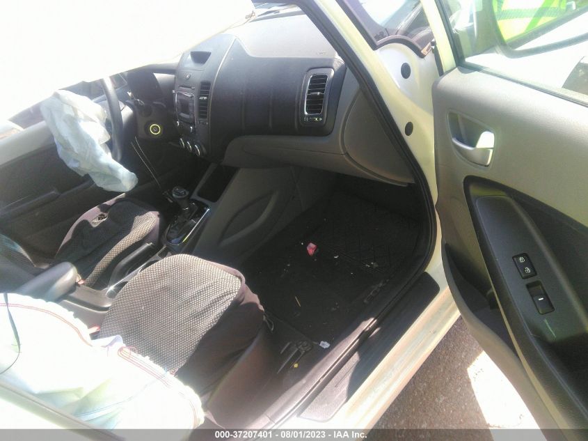 2018 KIA FORTE LX - 3KPFK4A72JE215007