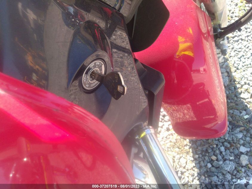 2005 SUZUKI C50 JS1VS55A452116824