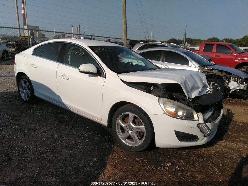 2013 VOLVO S60 T5 - YV1612FSXD1208604
