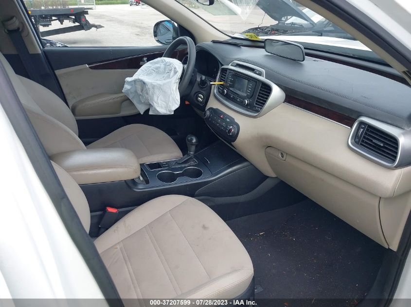 2016 KIA SORENTO LX/L - 5XYPG4A33GG113519