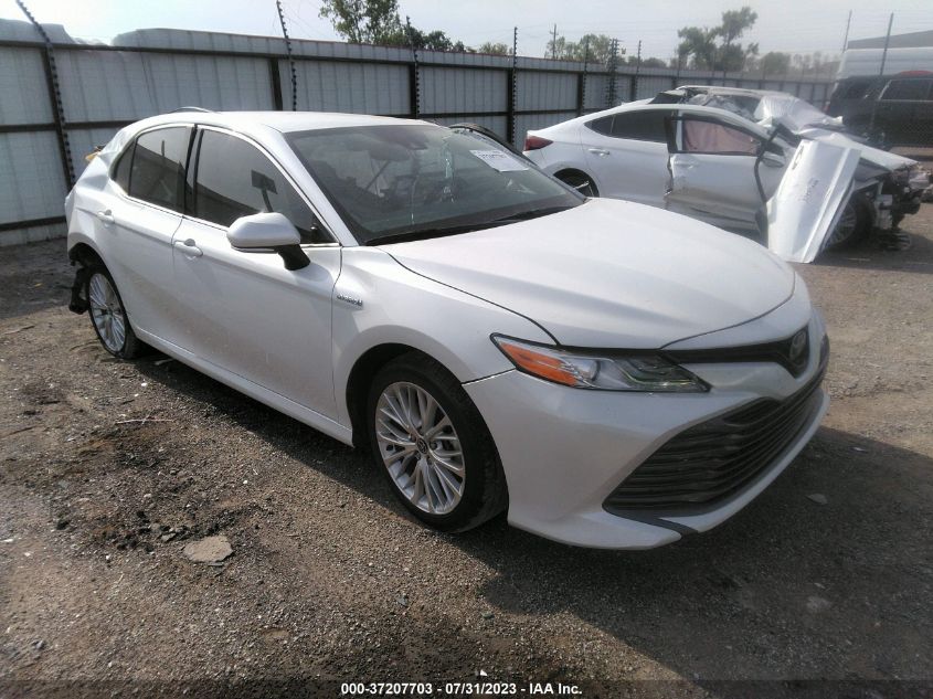 2020 TOYOTA CAMRY XLE - 4T1F31AK1LU538089
