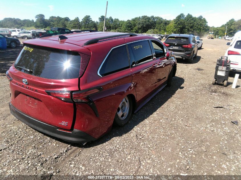 2022 TOYOTA SIENNA XLE - 5TDYSKFC4NS057638