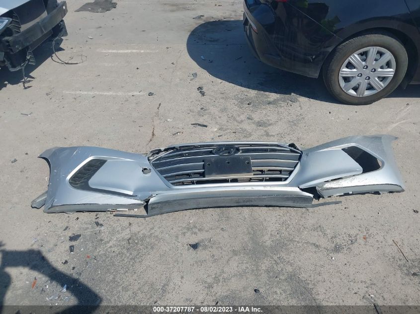 2018 HYUNDAI ELANTRA SE - KMHD74LF6JU628235