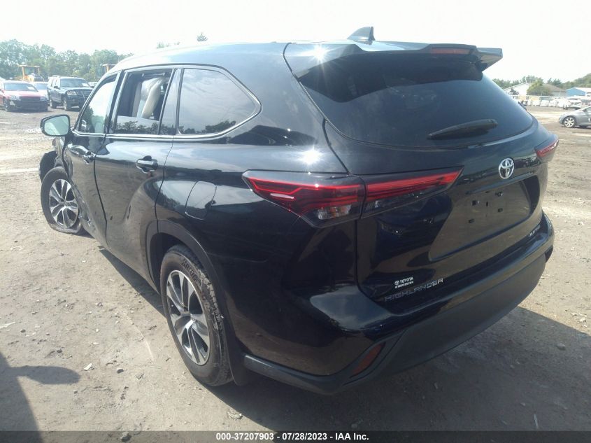 2022 TOYOTA HIGHLANDER XLE - 5TDGZRBH5NS590096