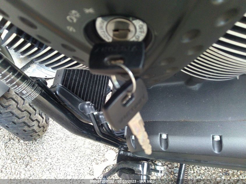 2015 VICTORY MOTORCYCLES GUNNER - 5VPLB36NXF3045547