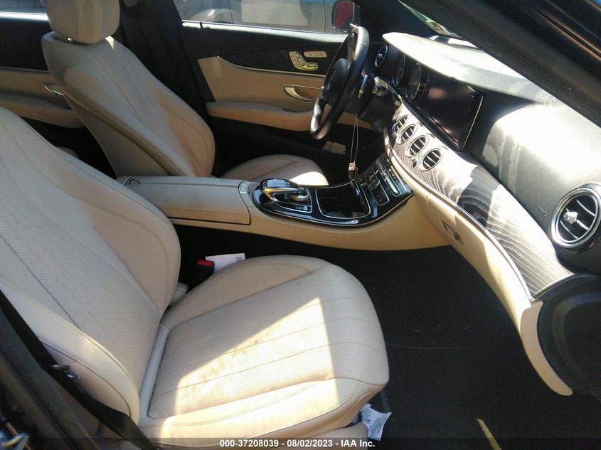 VIN WDDZF4KB8HA216038 2017 MERCEDES-BENZ E-CLASS E 300