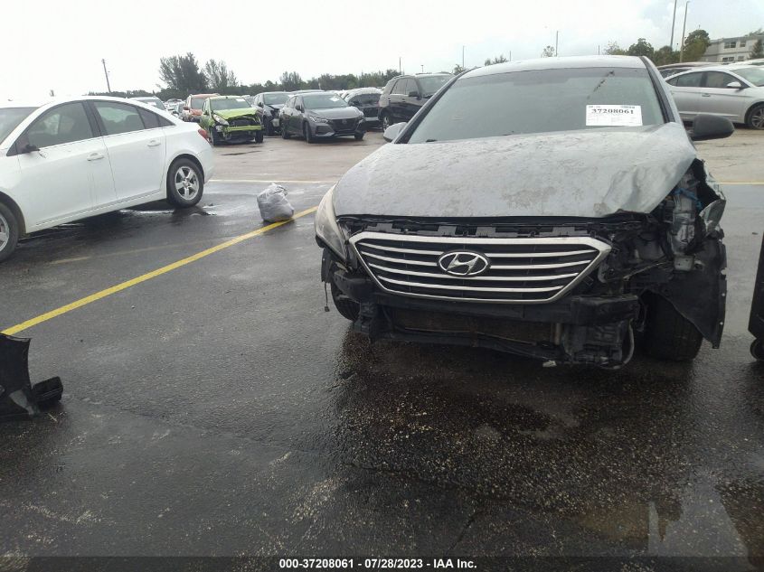 2015 HYUNDAI SONATA 2.4L SE - 5NPE24AF1FH003866