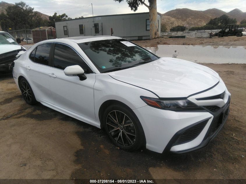 2021 TOYOTA CAMRY SE - 4T1T11AK9MU601921