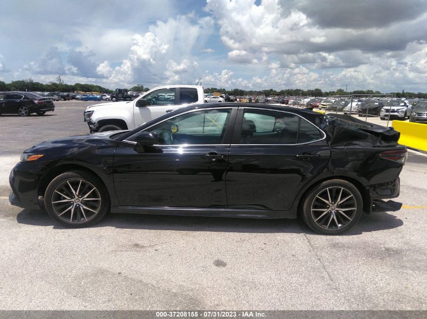 2021 TOYOTA CAMRY SE - 4T1G11AK2MU569119