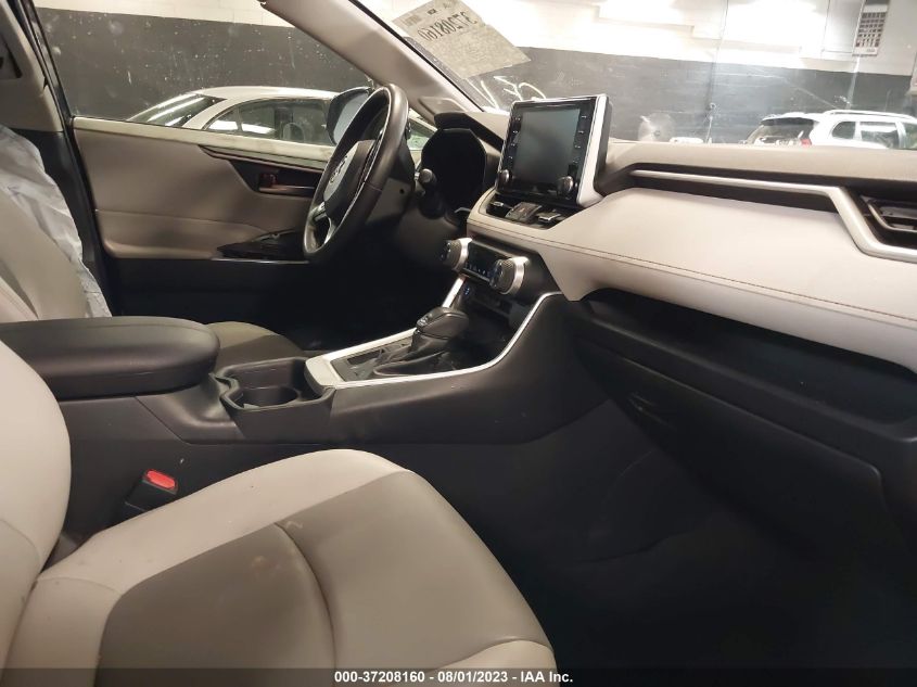 2019 TOYOTA RAV4 XLE PREMIUM - 2T3C1RFV4KW024690