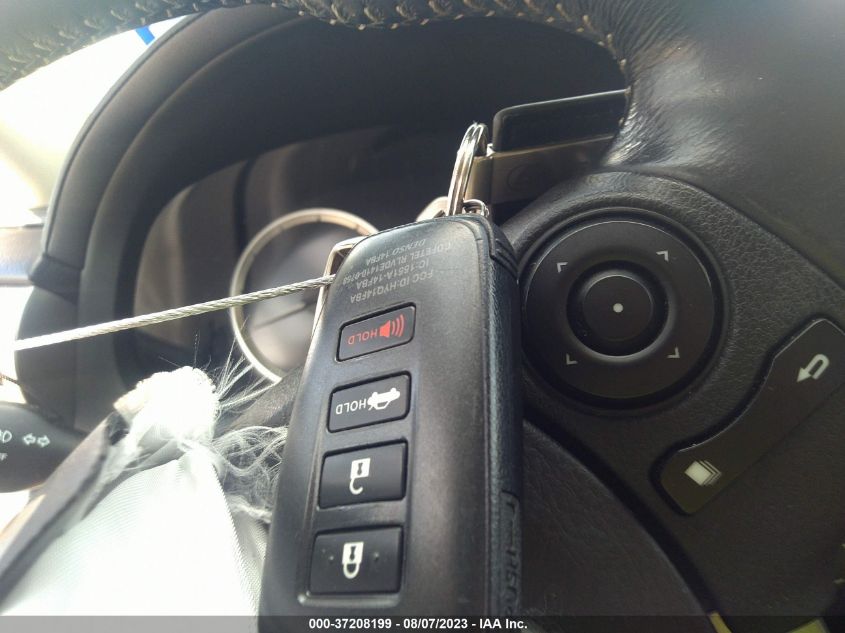 2016 LEXUS IS 200T - JTHBA1D29G5010867