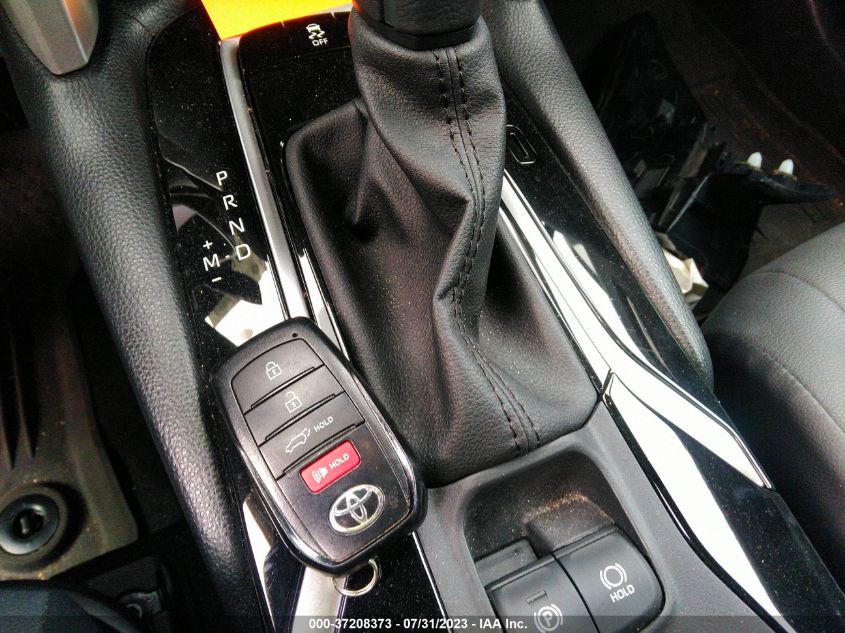 2022 TOYOTA COROLLA CROSS XLE - 7MUDAABG7NV012395