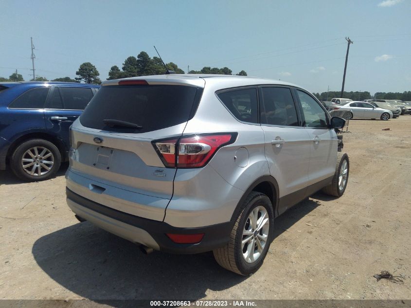 2017 FORD ESCAPE SE - 1FMCU0GDXHUB79061