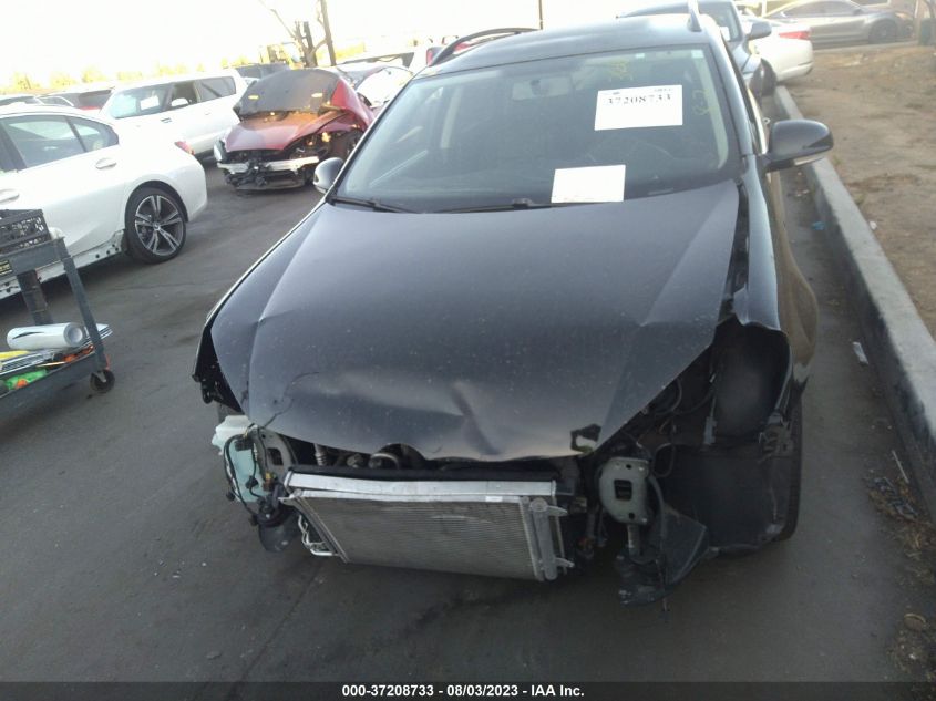 2014 VOLKSWAGEN JETTA SPORTWAGEN SE - 3VWPP7AJ4EM623388