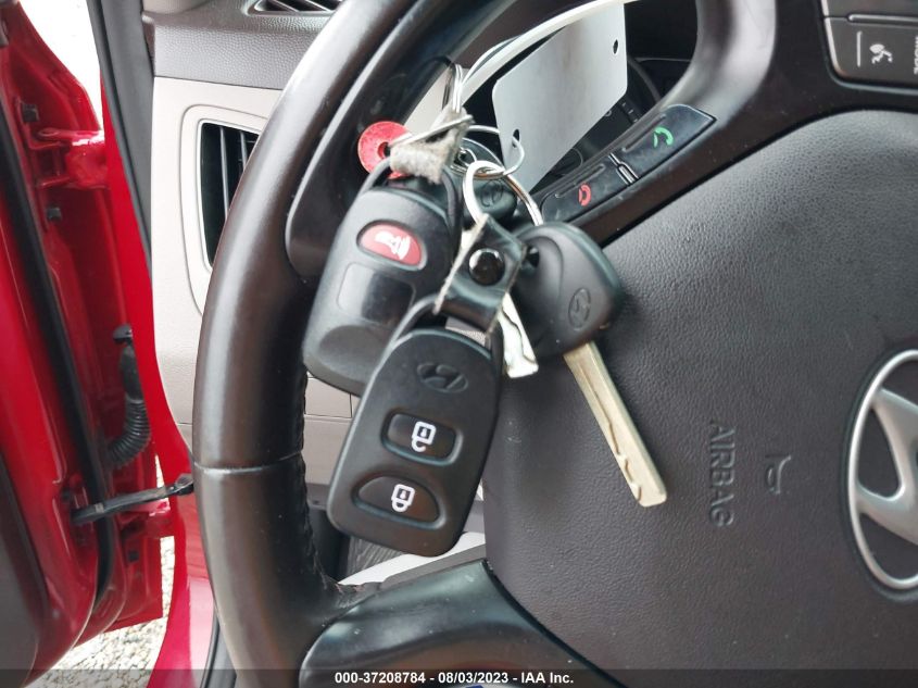 2015 HYUNDAI TUCSON SE - KM8JU3AGXFU009999