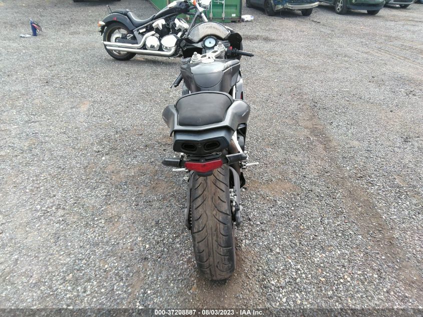 2005 DUCATI 749 BIPOSTO ZDM1UB3S25B009137