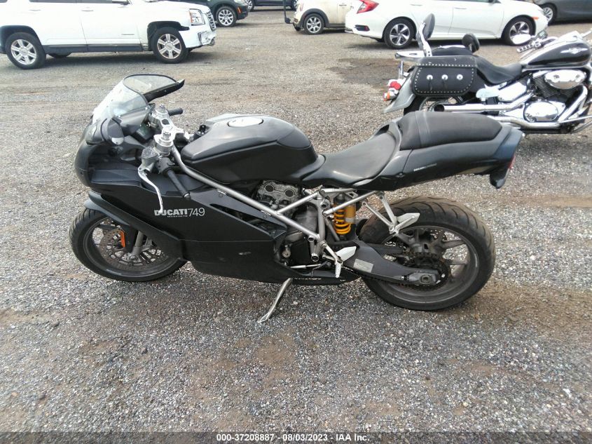2005 DUCATI 749 BIPOSTO ZDM1UB3S25B009137