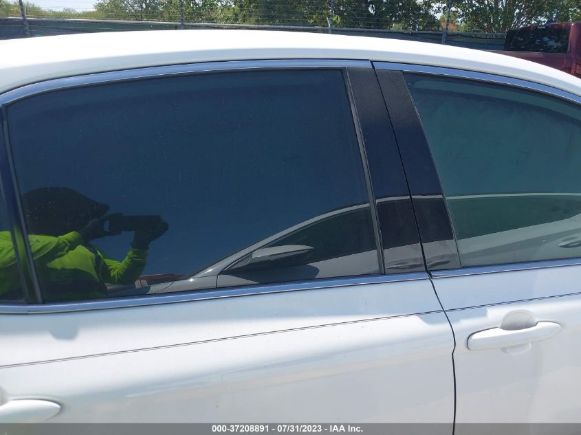 2019 TOYOTA CAMRY LE/SE/XLE/L - 4T1B11HK8KU210757