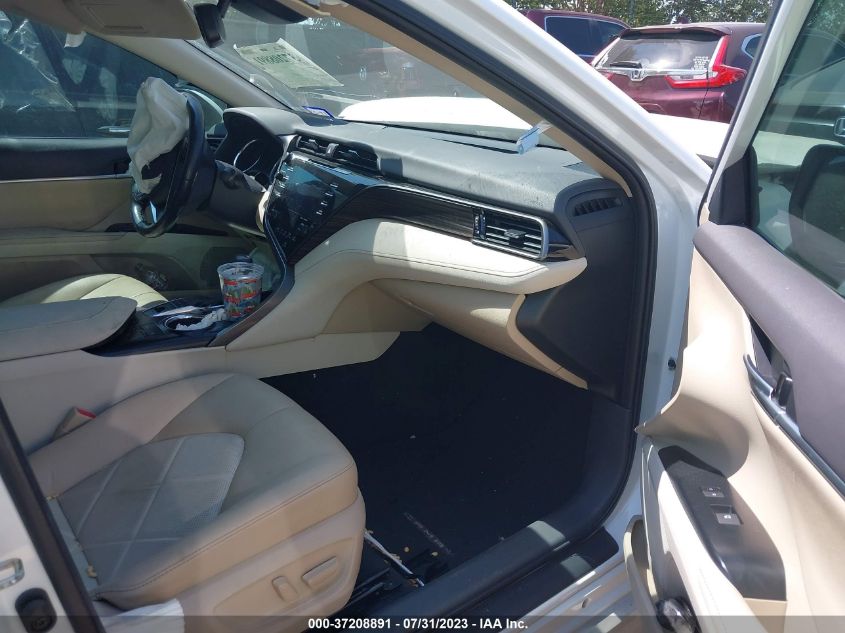 2019 TOYOTA CAMRY LE/SE/XLE/L - 4T1B11HK8KU210757