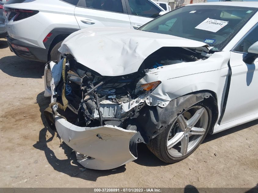 2019 TOYOTA CAMRY LE/SE/XLE/L - 4T1B11HK8KU210757