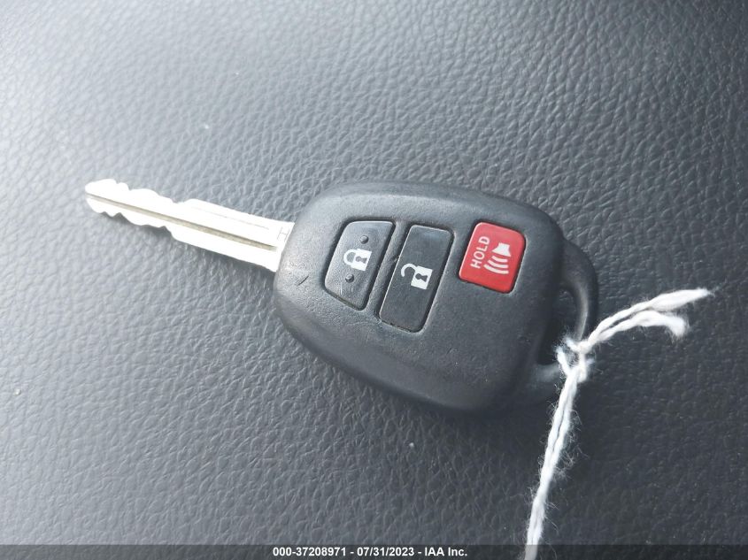 2015 TOYOTA RAV4 LE - 2T3BFREV2FW395156