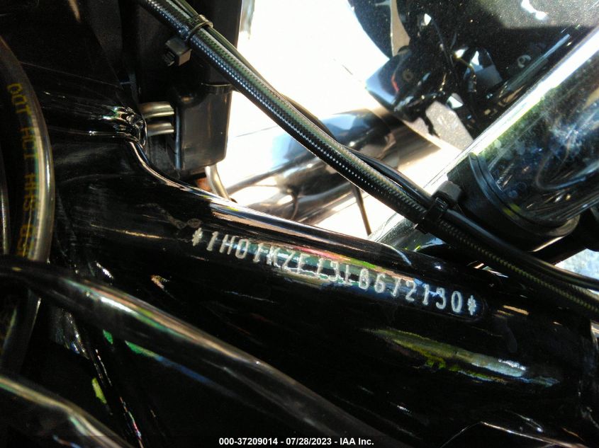 2020 HARLEY-DAVIDSON FLTRK 1HD1KZF13LB672130