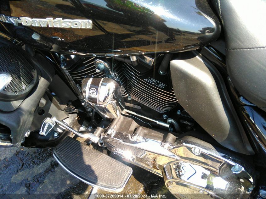 2020 HARLEY-DAVIDSON FLTRK 1HD1KZF13LB672130