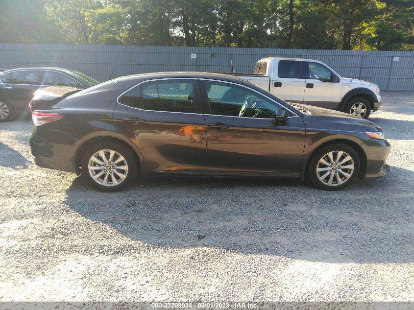 2018 TOYOTA CAMRY LE/SE/XLE/L - 4T1B11HK0JU039467