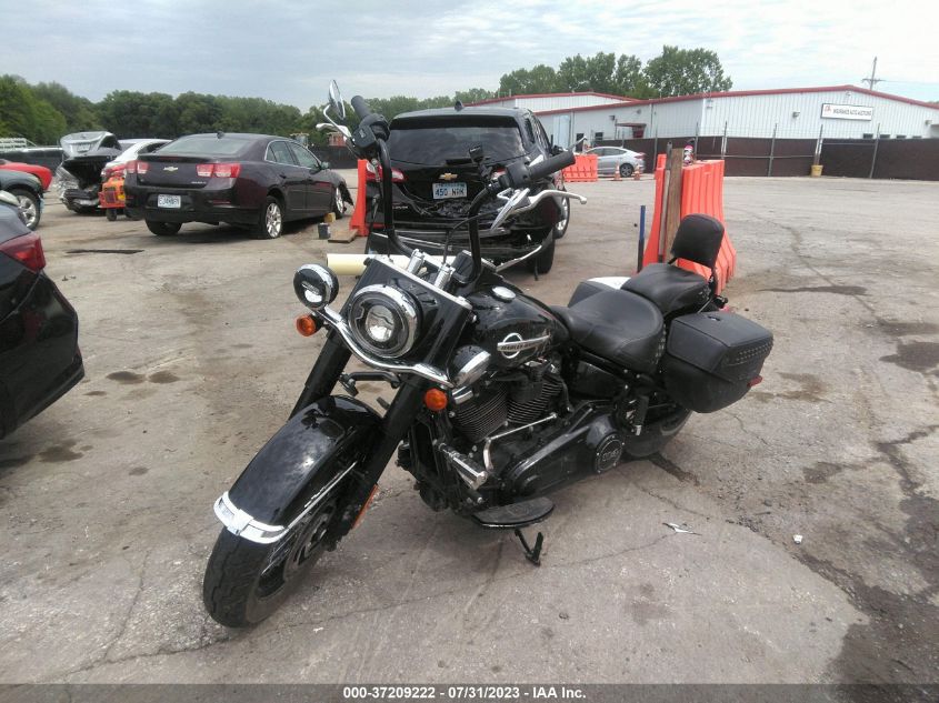 2019 HARLEY-DAVIDSON FLHCS 1HD1YBK24KB046430