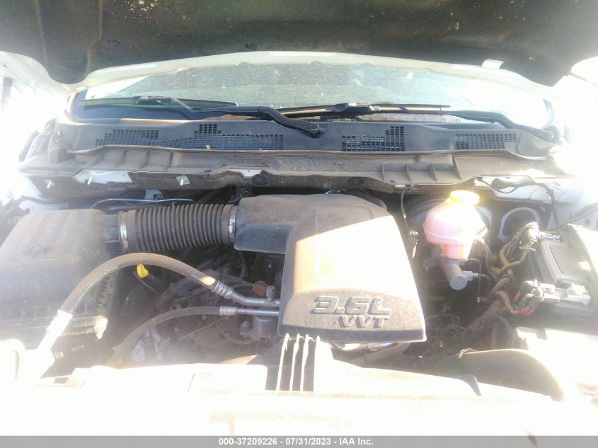 2022 RAM 1500 CLASSIC SLT - 1C6RR6LG9NS185676