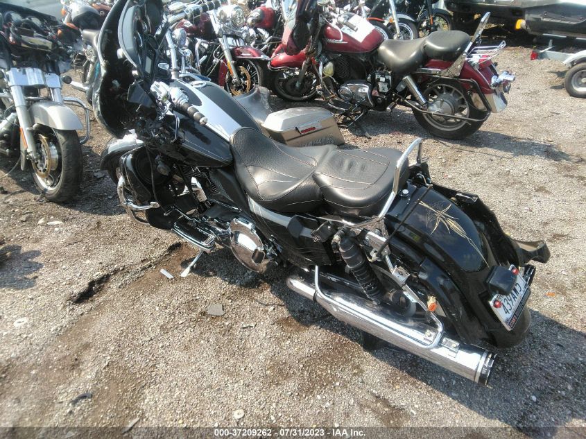 2012 HARLEY-DAVIDSON FLHXSE3 CVO STREET GLIDE - 1HD1PZ81XCB961682