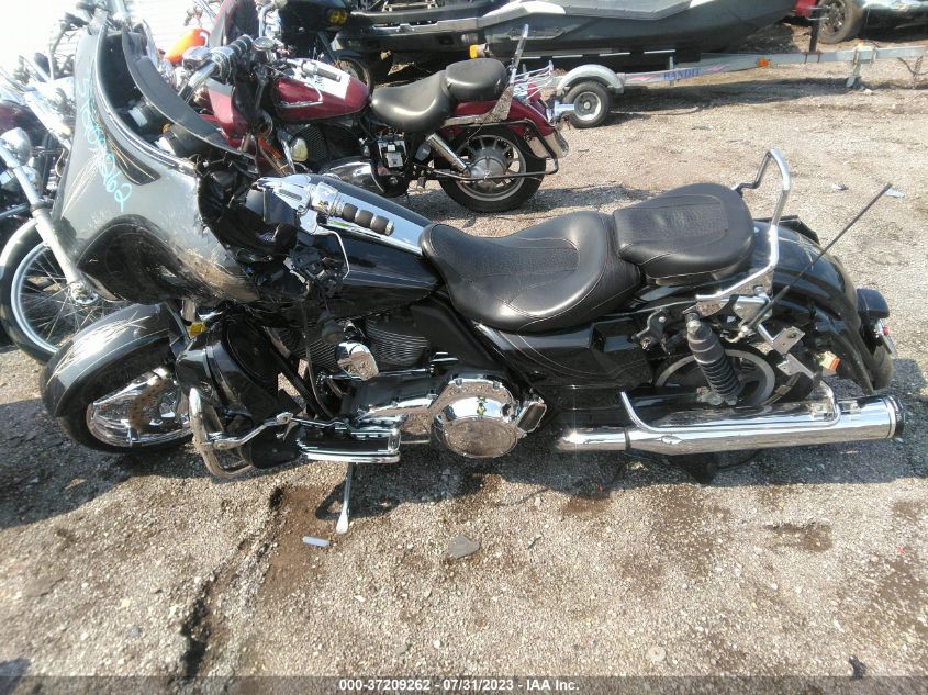 2012 HARLEY-DAVIDSON FLHXSE3 CVO STREET GLIDE - 1HD1PZ81XCB961682