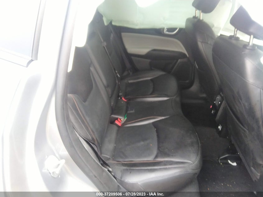 VIN 3C4NJDCB1NT227005 2022 JEEP COMPASS LIMITED
