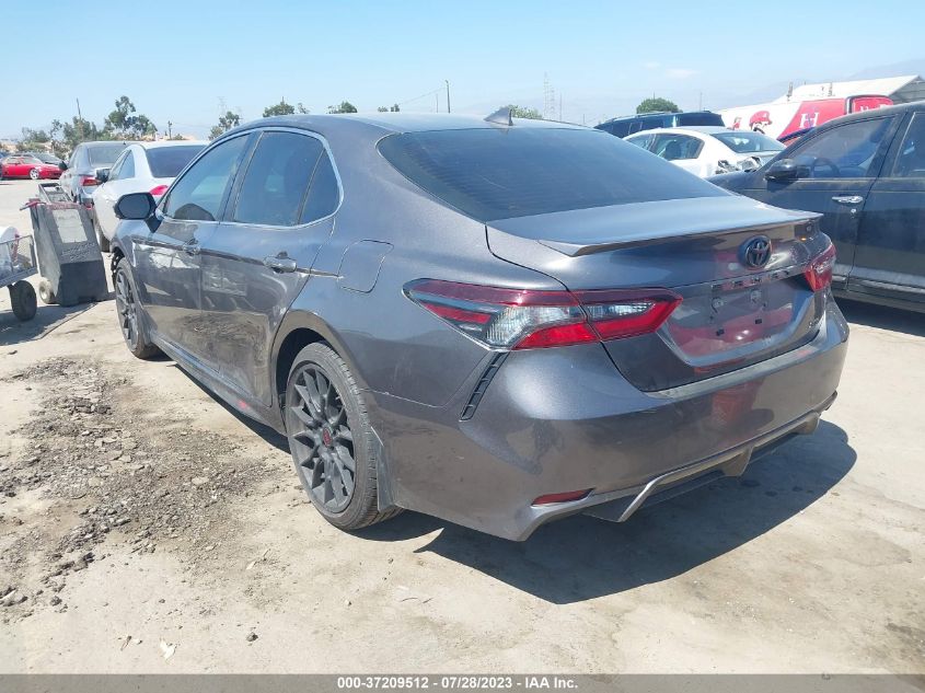 4T1T11AK2NU063788 Toyota Camry SE 3