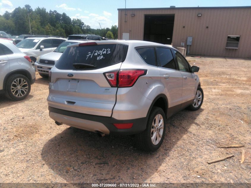 2019 FORD ESCAPE SE - 1FMCU0GD6KUB93594