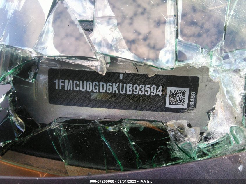 2019 FORD ESCAPE SE - 1FMCU0GD6KUB93594